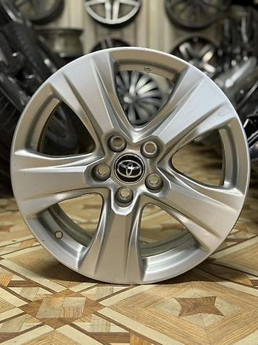 Диски: Литые Диски R 17 Toyota, Комплект, отверстий - 5, Б/у — 1