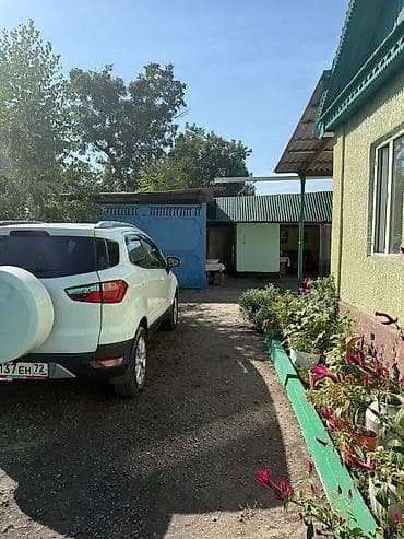 частный дом без хозяина: Продаётся дом с двором и хозяйственными постройками. - Отдельно — 5