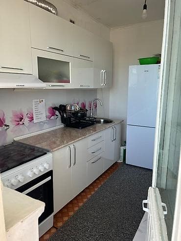 чистый дом: 3 комнаты, 60 м², 105 серия, 4 этаж, Старый ремонт — 2