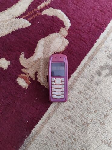 простые телефоны: Nokia 1, Б/у, цвет - Красный, 1 SIM — 1