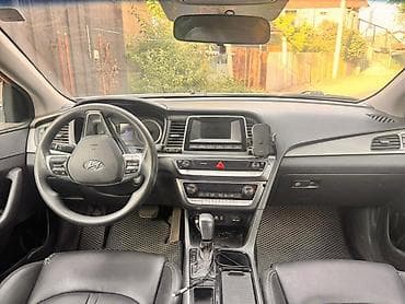 Hyundai Sonata: 2017 г., 2 л, Автомат, Газ, Седан at lalafo.kg Hyundai Sonata: 2017 г., 2 л, Автомат, Газ, Седан