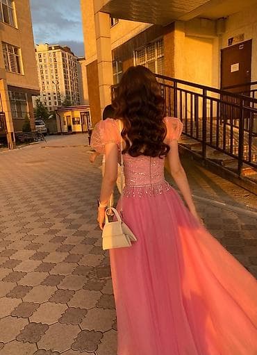 белые платья на выпускной: Вечернее платье, Пышное, S, XS — 4