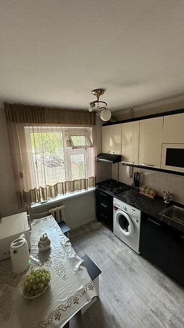 койбагарова: 3 комнаты, 59 м², 104 серия, 1 этаж, Старый ремонт — 5