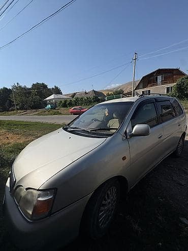 Транспорт: Toyota Gaia: 2002 г., 2 л, Автомат, Газ, Минивэн — 3