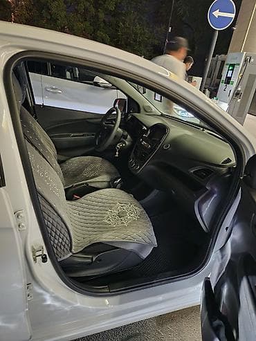 Унаа: Chevrolet Spark: 2019 г., 1 л, Вариатор, Бензин, Хетчбек — 8
