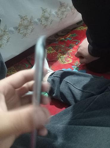 macbook pro 2009: IPhone 6s, Серебристый — 5