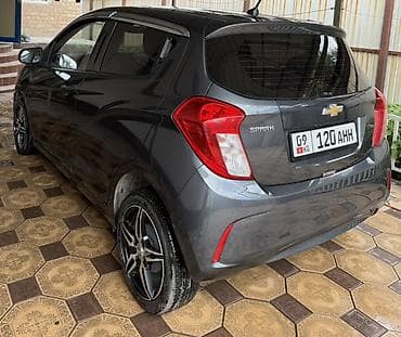 mini cuper: Chevrolet Spark: 2017 г., 1 л, Автомат, Бензин, Хэтчбэк — 1