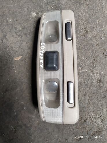 Honda Odissey плафон светильник Хонда одиссей освещение салона