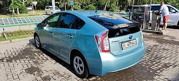 prius v: Toyota Prius: 2026 г., Гибрид, Лифтбек — 4