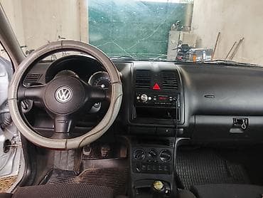 Volkswagen Polo: 2001 г., 1.4 л, Механика, Бензин, Хэтчбэк — 2