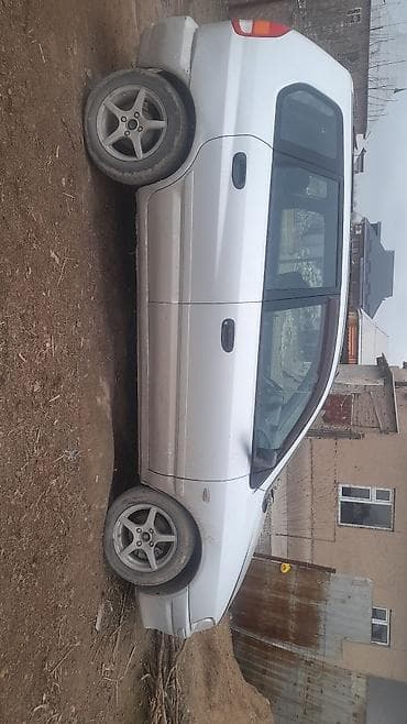 mtz 82 1: Mitsubishi Space Star: 2000 г., 1.3 л, Механика, Бензин, Хэтчбэк — 3