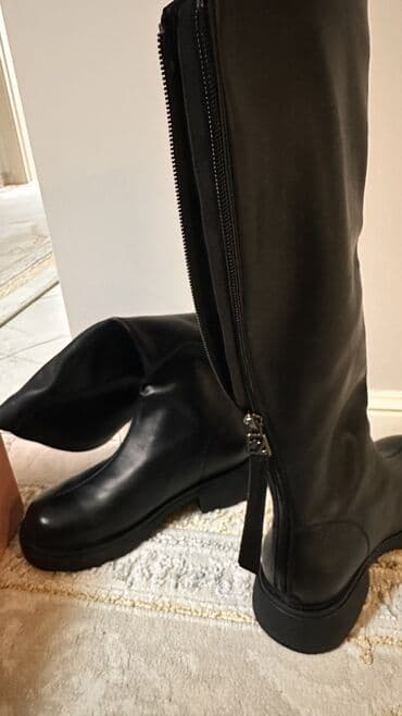 женский пол сапог: Сапоги, 35, Новый, цвет - Черный — 2