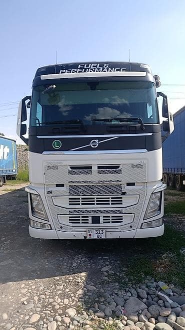 daf 2013: Тягач, Volvo, 2017 г., Тентованный — 2