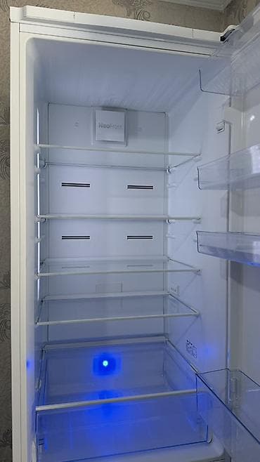 Холодильник Beko, Б/у, Двухкамерный, Total no frost, 60 * 197 * 55 — 7
