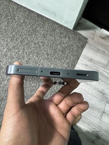 galaxy s20: Samsung Galaxy A56, Б/у, 256 ГБ, цвет - Черный, 1 SIM, 2 SIM, eSIM — 6