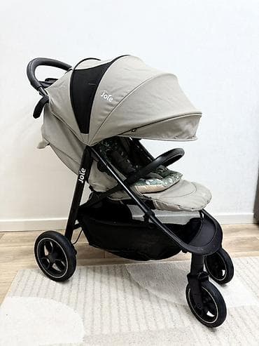 Продаю фирменную коляску Joie в отлично состоянии, все регулировки для