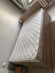 купить кровать с матрасом полуторка: Продается кровать(полуторка)лдсп 120х195 с ортопед.матрасом турецким — 4