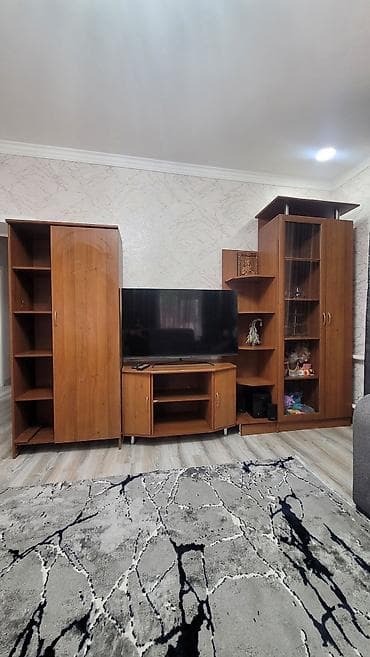 Стенка-шкаф, Тип стенки-шкафа: Модульная, Для зала, Особенности: С отделением под телевизор at lalafo.kg Стенка-шкаф, Тип стенки-шкафа: Модульная, Для зала, Особенности: С отделением под телевизор
