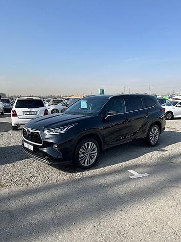 Toyota Highlander: 2023 г., 2 л, Типтроник, Бензин, Кроссовер at lalafo.kg Toyota Highlander: 2023 г., 2 л, Типтроник, Бензин, Кроссовер