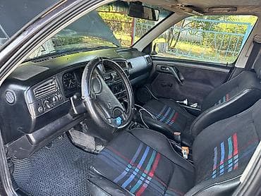 Унаа сатуу: Volkswagen Golf: 1992 г., 1.8 л, Кол менен иштөөчү, Газ — 5