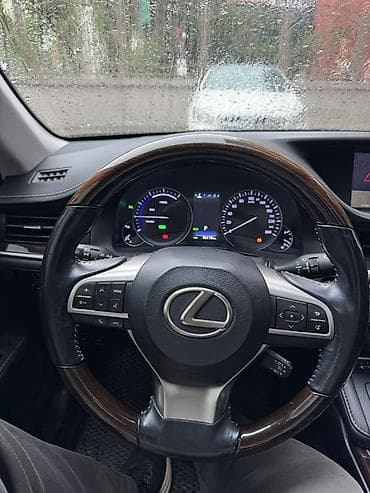 шторка бмв: Lexus ES: 2017 г., Гибрид, Седан — 6