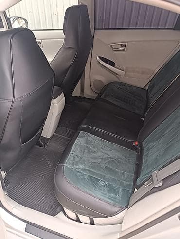 prius v: Toyota Prius: 2012 г., 1.8 л, Вариатор, Гибрид, Лифтбек — 7