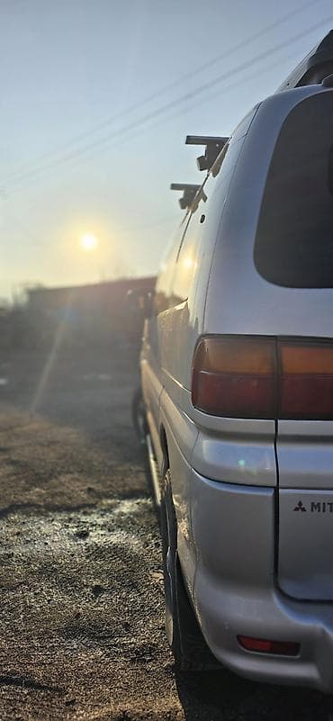 авто малолитрашка: Mitsubishi Delica: 2002 г., 2.8 л, Автомат, Дизель, Минивэн — 8