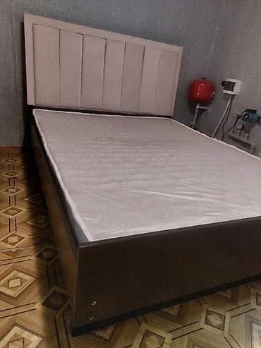 фикус большой: Кровать двуспальная с мягким изголовьем и выдвижными ящиками. торг — 1