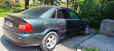 q 7: Audi A4: 1999 г., 1.8 л, Седан — 3
