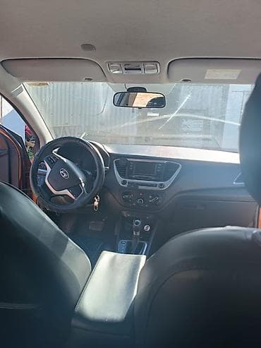 hyundai solaris 2017: Hyundai Solaris: 2018 г., 1.6 л, Автомат, Бензин, Седан — 9