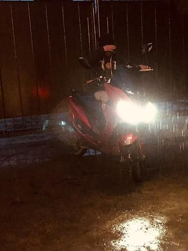 Мототехника: Макси-скутер 150 куб. см, Бензин, Колдонулган — 4