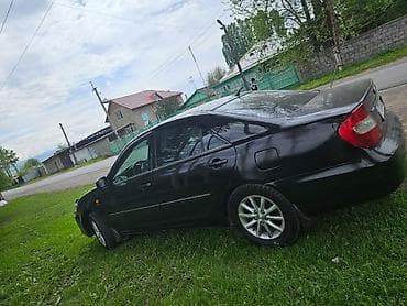 Toyota Camry: 2003 г., 2.4 л, Механика, Бензин, Седан