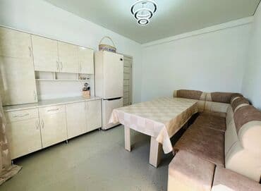 сдаю дом в районе дордой: 70 м², 4 комнаты, Парковка — 1