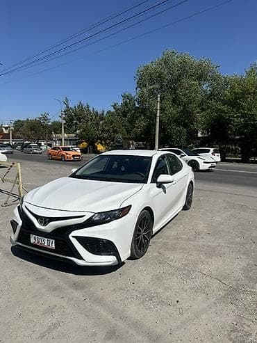 Toyota Camry: 2021 г., 2.5 л, Автомат, Бензин, Седан — 1
