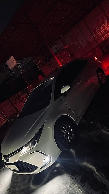 coroll: Toyota Corolla: 2019 г., 1.8 л, Вариатор, Бензин, Седан — 6