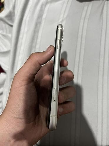 iphone 6: IPhone 11, Б/у, 128 ГБ, Серебристый, Чехол, 80 % — 2