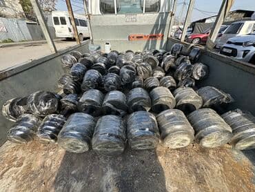 гантели для начинающих дома: Предлагается набор черных регулируемых гантелей. Вес можно изменять — 1