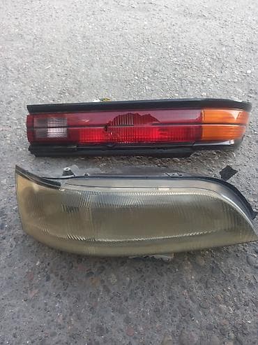 Передняя левая фара Toyota 1995 г., Оригинал