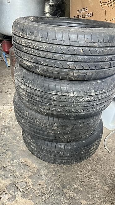 Комплект летних шин, 4 штуки. - Радиальная конструкция, асимметричный