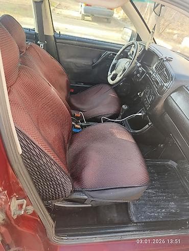обмен на квартиры: Volkswagen Vento: 1993 г., 1.8 л, Механика, Бензин, Седан — 3