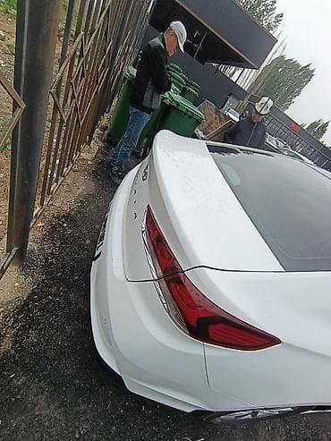 матих: Hyundai Elantra: 2019 г., 2 л, Автомат, Седан — 4