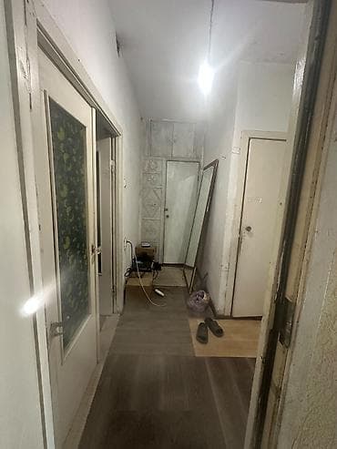 Батирлер: 1 бөлмө, 35 м², Учкун мкр 1 кабат, Эски ремонт — 2