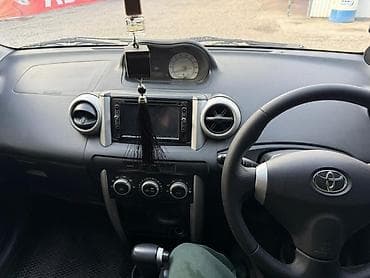 Toyota: Toyota Ist: 2003 г., 1.5 л, Автомат, Бензин, Хетчбек — 5