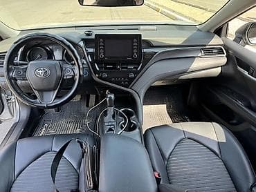 тайота из: Toyota Camry: 2021 г., 2.5 л, Автомат, Гибрид, Седан — 6
