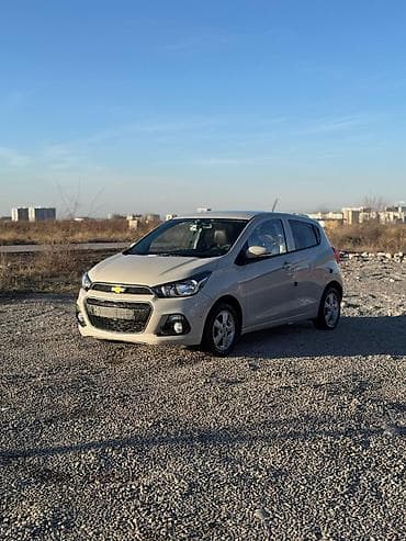 mazda 121: Chevrolet Spark: 2016 г., 1 л, Вариатор, Бензин, Универсал — 1
