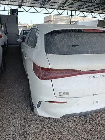 BYD: BYD E2: 2021 г., 0.1 л, Робот, Электромобиль, Хэтчбэк — 2