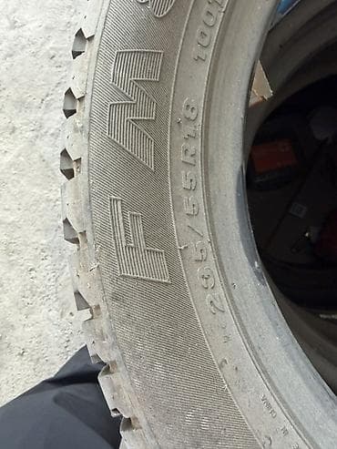 камеры покрышки: Зимние шины Firemax - Размер: 235/55 R18 - Индекс — 2