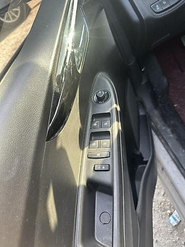 ravon spark: Chevrolet Spark: 2020 г., Хэтчбэк — 9