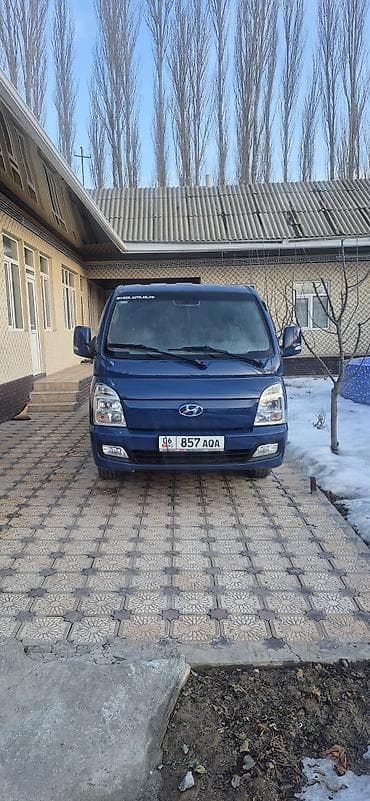 куплю хундай сантаве минивэн: Легкий грузовик, Hyundai, Стандарт — 1