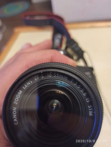 хочу купить фотоаппарат canon: 700d. Состояние нового. 3 объектива. sd карта на 32 Гб . Сумка — 6